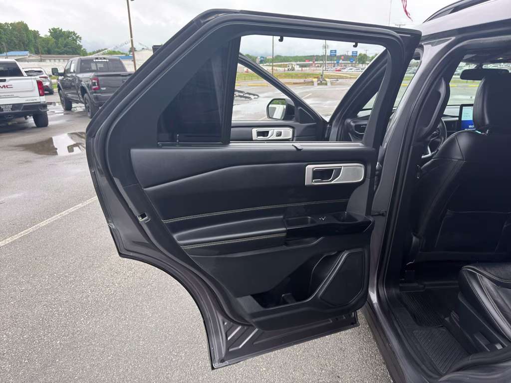 2021 Carbonized Gray Metallic Ford Explorer ST 4X4 SUV