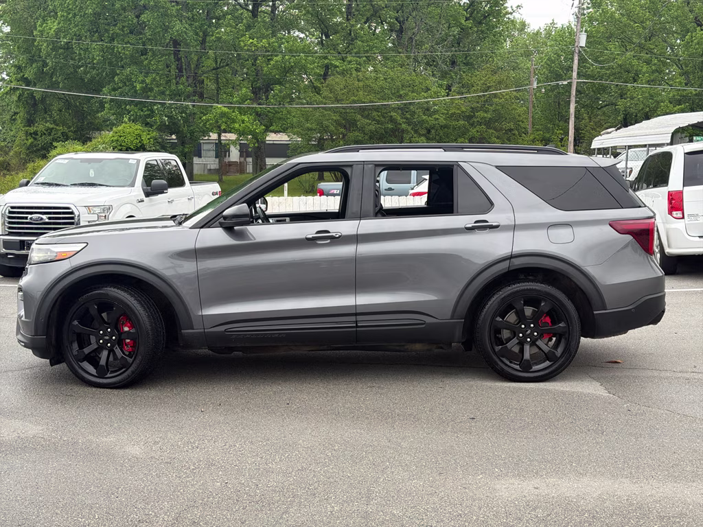 2021 Carbonized Gray Metallic Ford Explorer ST 4X4 SUV