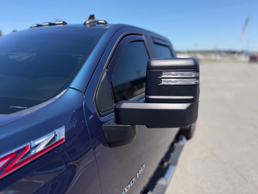 2021 Northsky Blue Metallic Chevrolet Silverado LT 4X4 Truck