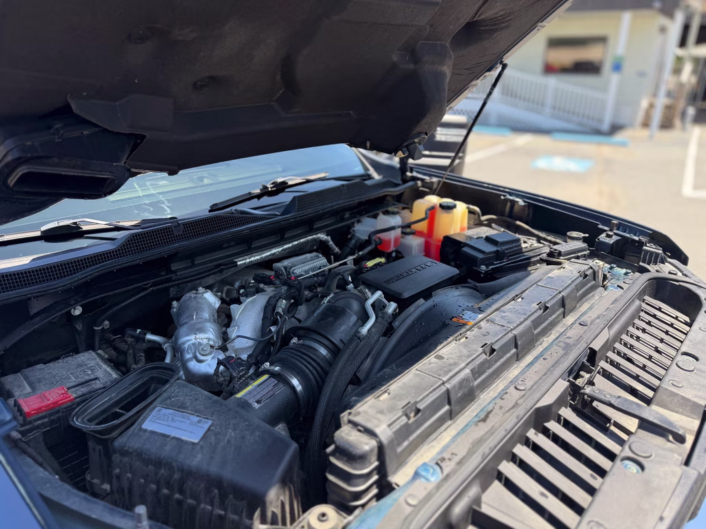 2021 Northsky Blue Metallic Chevrolet Silverado LT 4X4 Truck