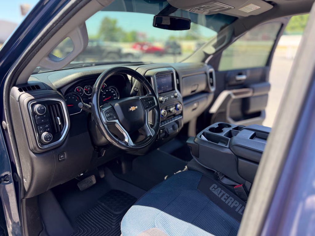 2021 Northsky Blue Metallic Chevrolet Silverado LT 4X4 Truck