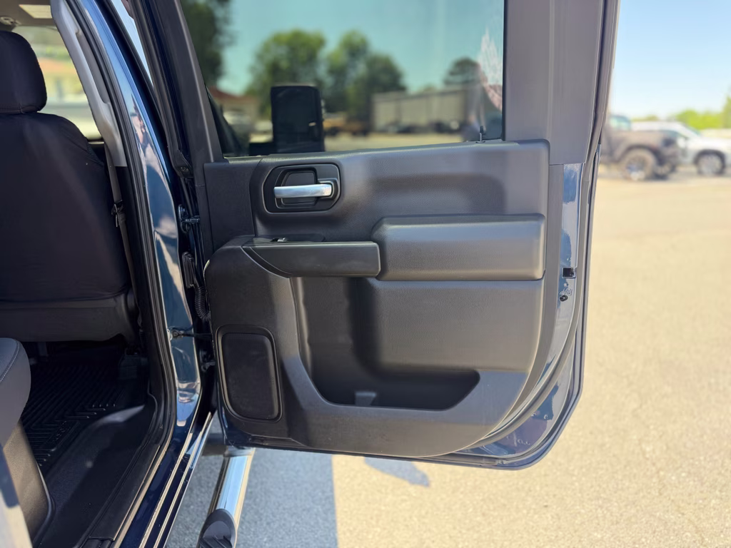 2021 Northsky Blue Metallic Chevrolet Silverado LT 4X4 Truck