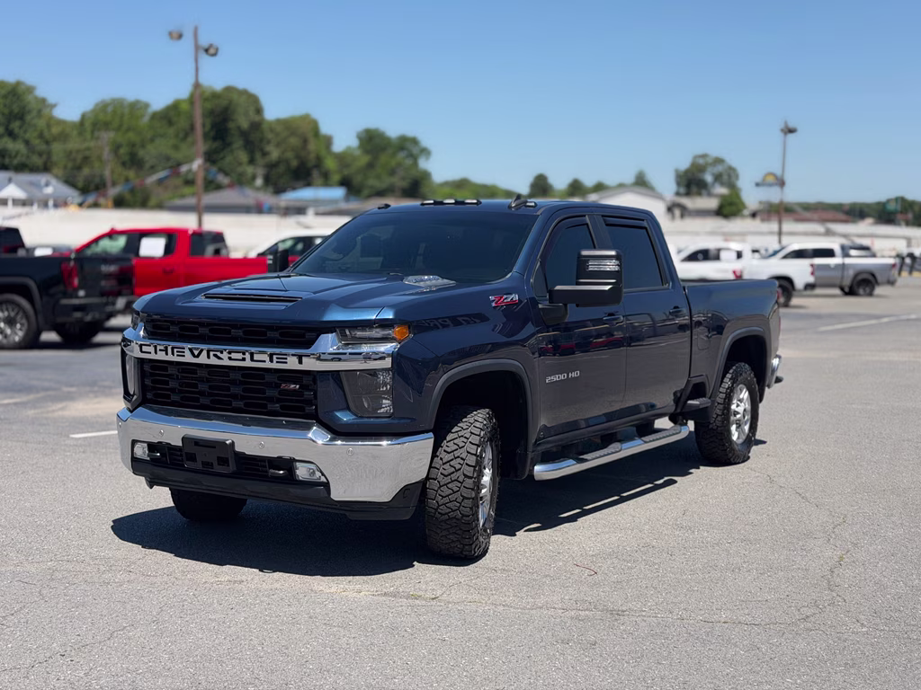 2021 Northsky Blue Metallic Chevrolet Silverado LT 4X4 Truck