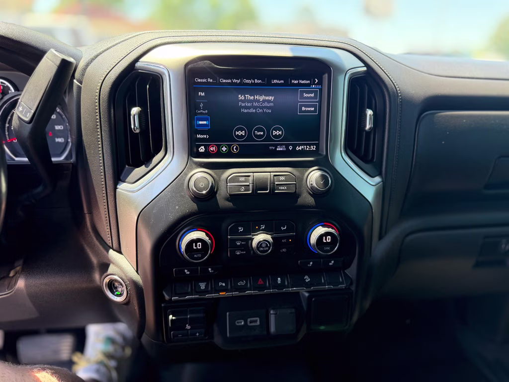 2021 Northsky Blue Metallic Chevrolet Silverado LT 4X4 Truck