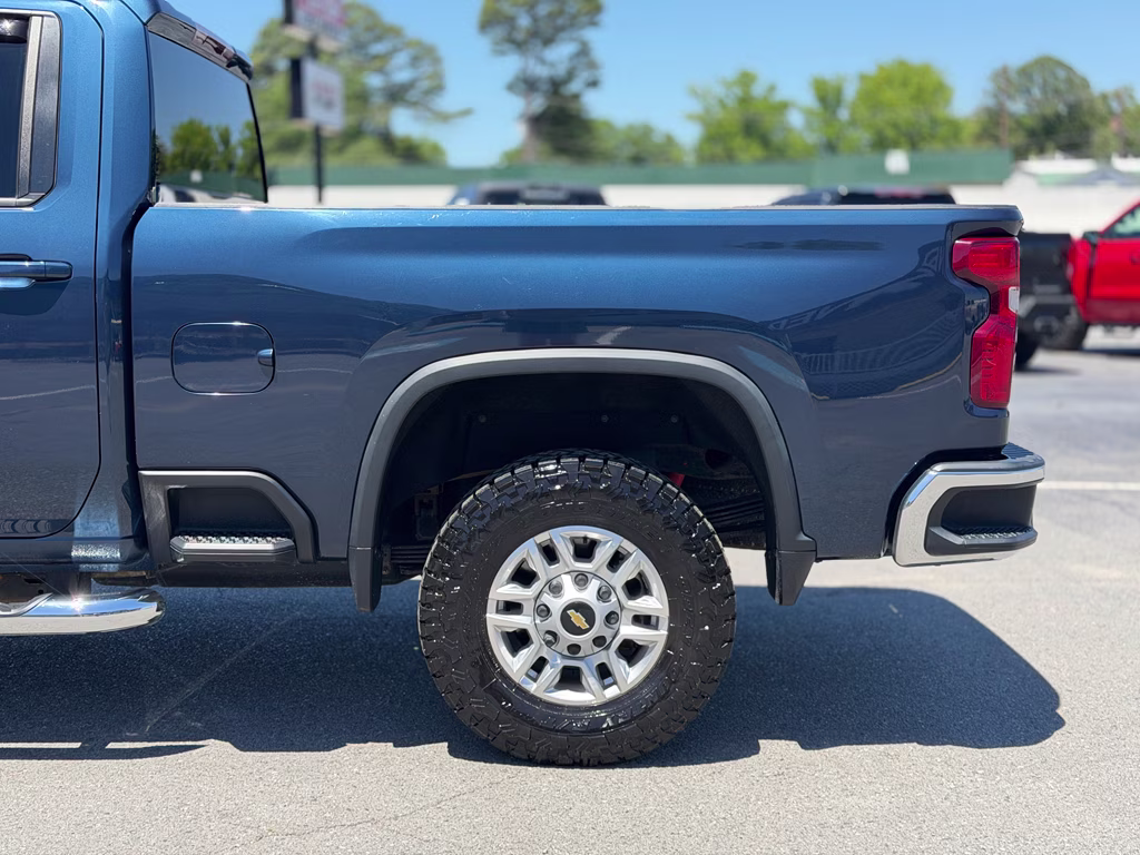 2021 Northsky Blue Metallic Chevrolet Silverado LT 4X4 Truck