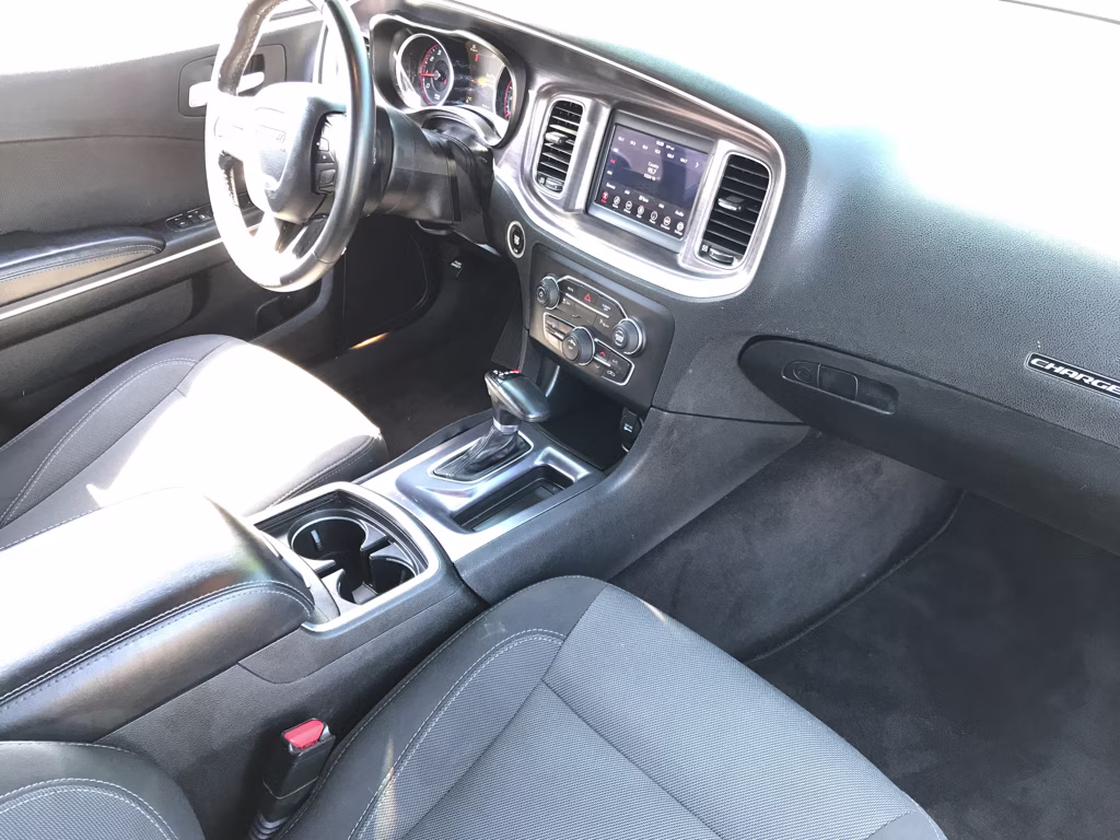 2018 Destroyer Gray Clearcoat Dodge Charger SXT RWD Sedan