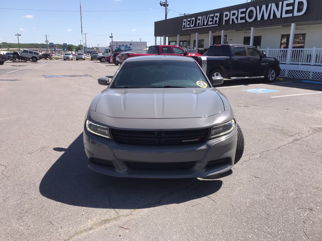 2018 Destroyer Gray Clearcoat Dodge Charger SXT RWD Sedan