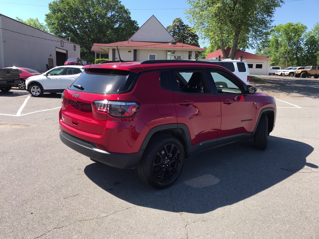 2026 Red Hot Pearlcoat Jeep Compass Latitude Altitude 4X4 SUV