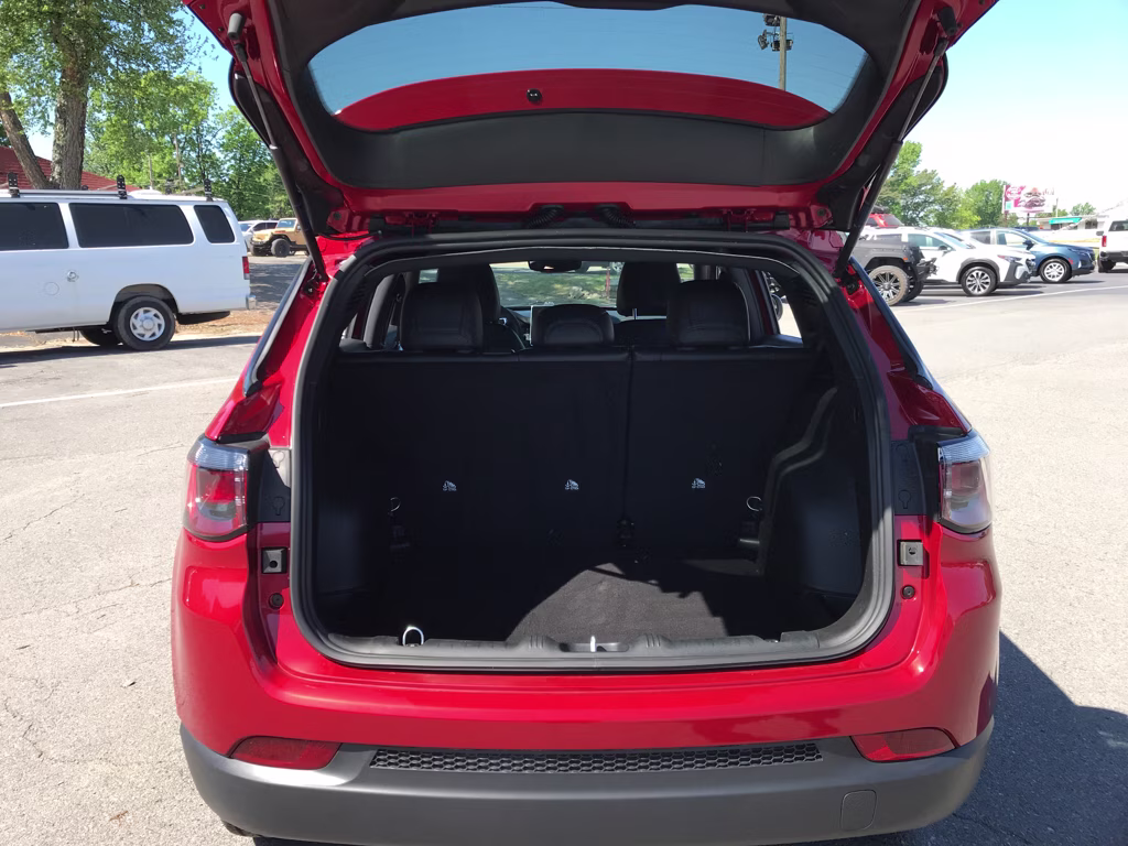 2026 Red Hot Pearlcoat Jeep Compass Latitude Altitude 4X4 SUV