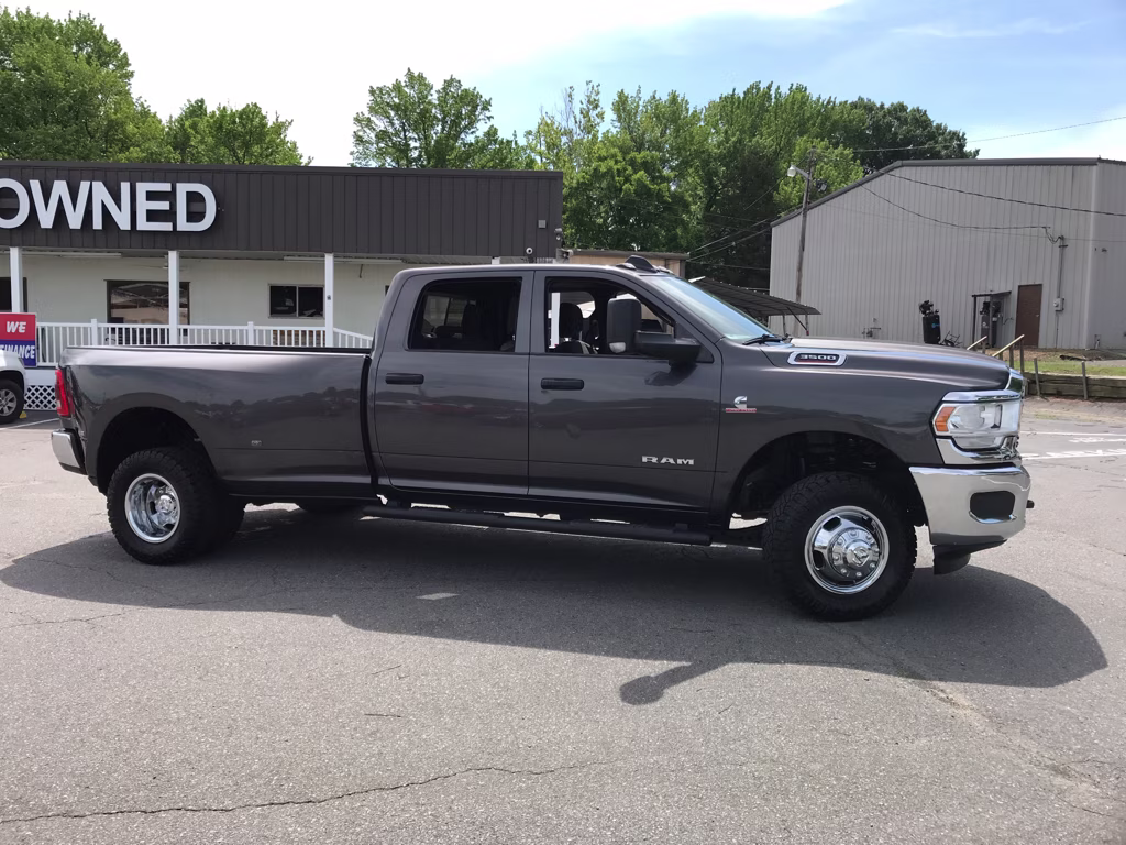 2022 Granite Crystal Metallic Clearcoat Ram 3500 Tradesman 4X4 Truck
