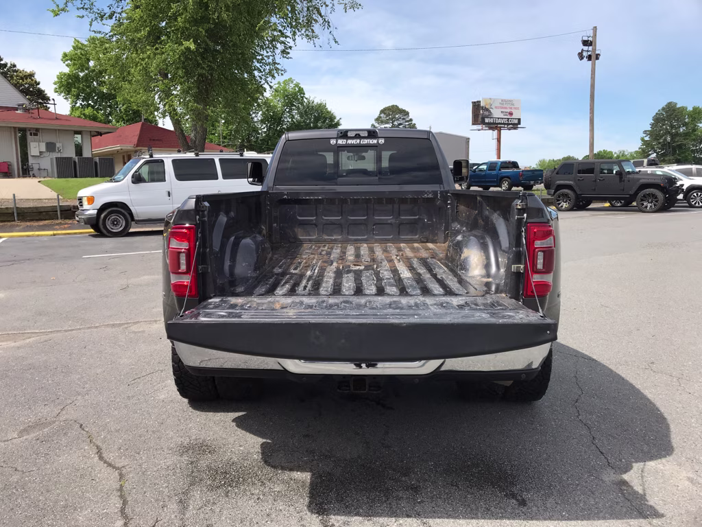 2022 Granite Crystal Metallic Clearcoat Ram 3500 Tradesman 4X4 Truck