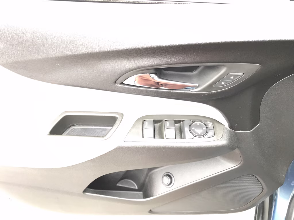 2024 Lakeshore Blue Metallic Chevrolet Equinox LT FWD SUV