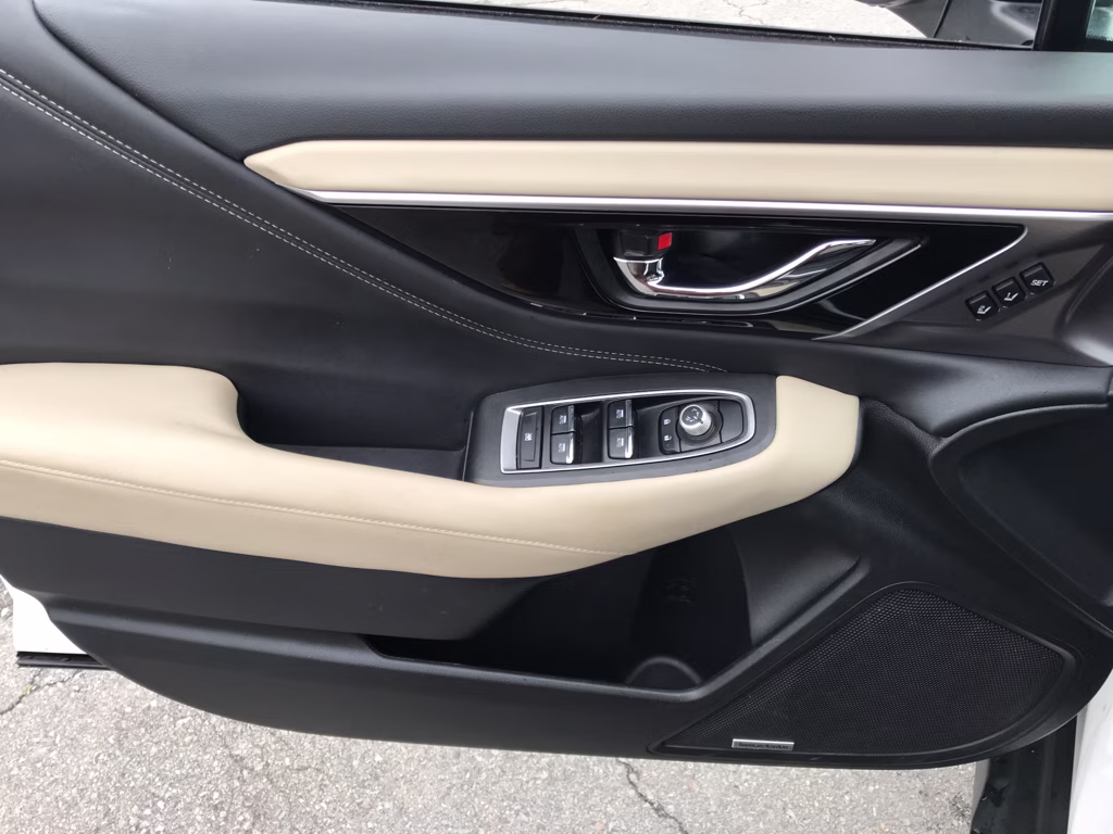 2024 Crystal White Pearl Subaru Outback Limited AWD SUV