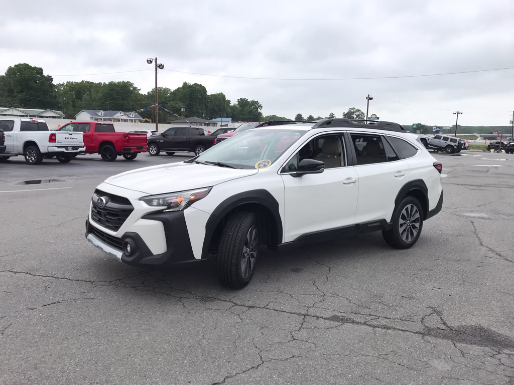2024 Crystal White Pearl Subaru Outback Limited AWD SUV