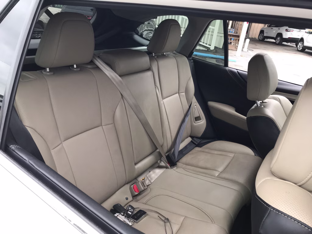 2024 Crystal White Pearl Subaru Outback Limited AWD SUV
