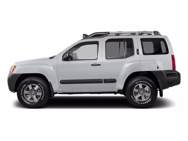 2013 Glacier White Nissan Xterra X RWD SUV