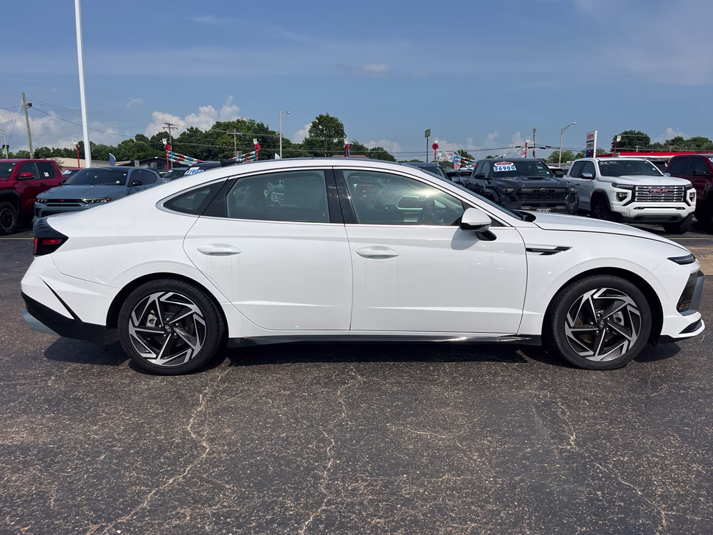 2025 Serenity White Hyundai Sonata SEL Convenience FWD Sedan