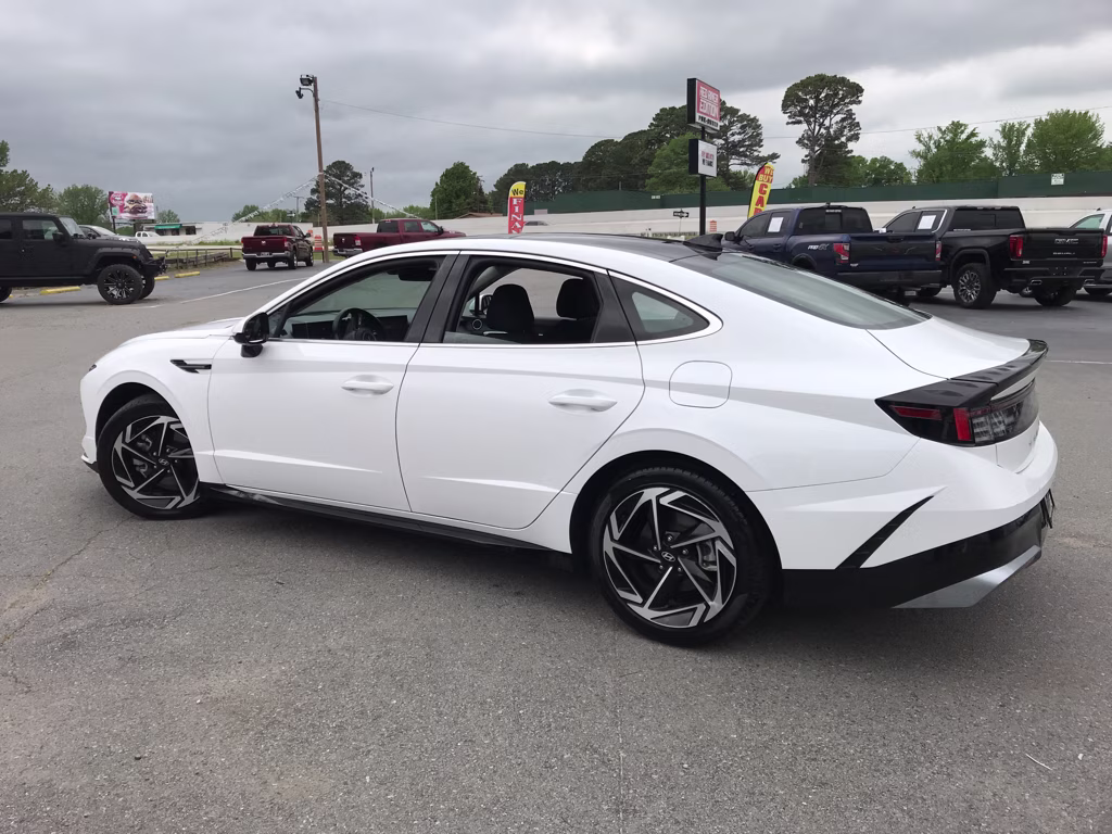 2025 Serenity White Hyundai Sonata SEL Convenience FWD Sedan