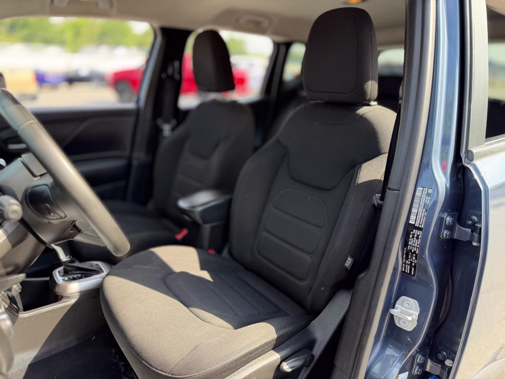 2022 Slate Blue Pearlcoat Jeep Renegade Latitude 4X4 SUV