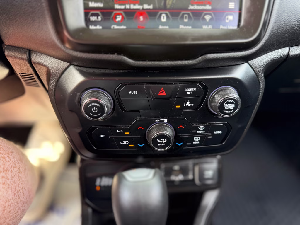 2022 Slate Blue Pearlcoat Jeep Renegade Latitude 4X4 SUV