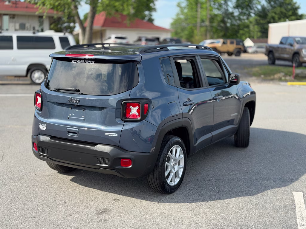 2022 Slate Blue Pearlcoat Jeep Renegade Latitude 4X4 SUV