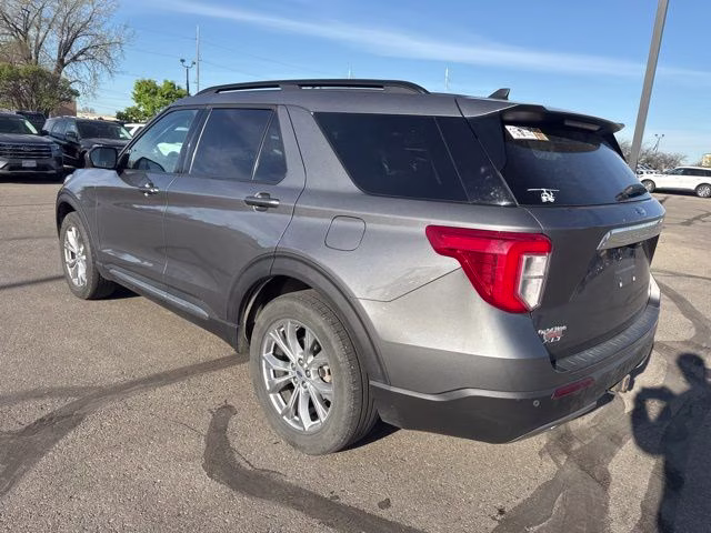 2021 Carbonized Gray Metallic Ford Explorer XLT 4X4 SUV