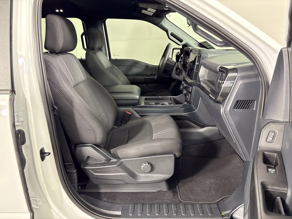 2024 Oxford White Ford F-150 STX RWD Truck