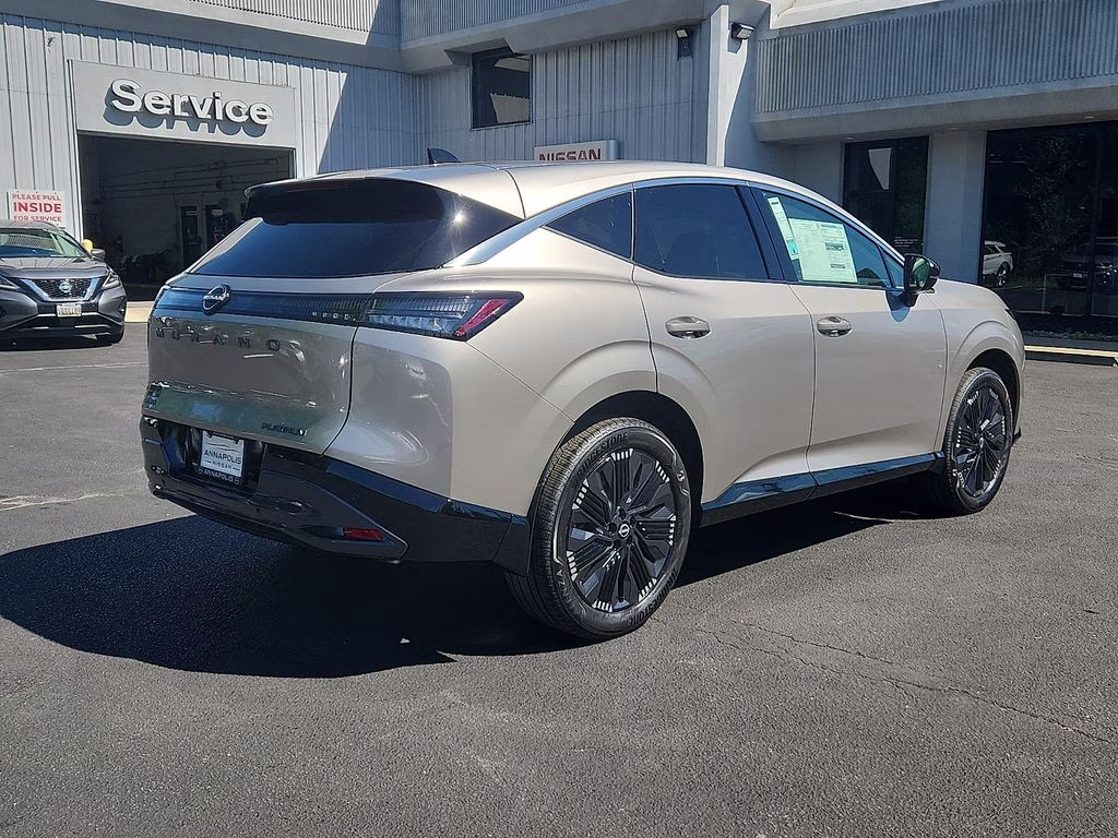 2026 Champagne Silver Metallic Nissan Murano Platinum AWD SUV