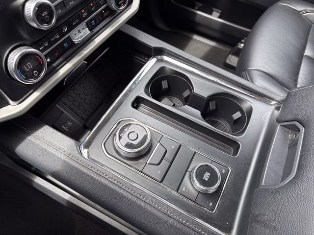 2024 Black Metallic Ford Expedition XLT 4X4 SUV