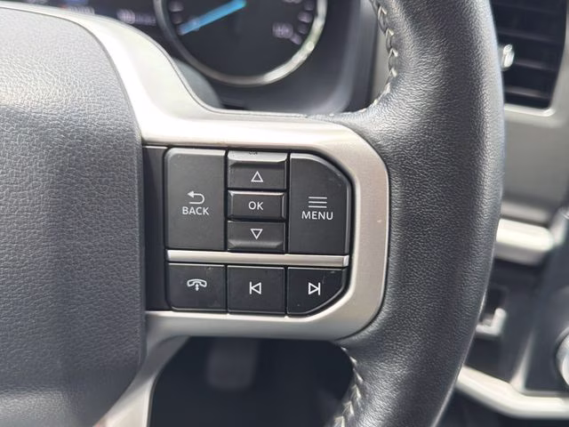 2024 Black Metallic Ford Expedition XLT 4X4 SUV