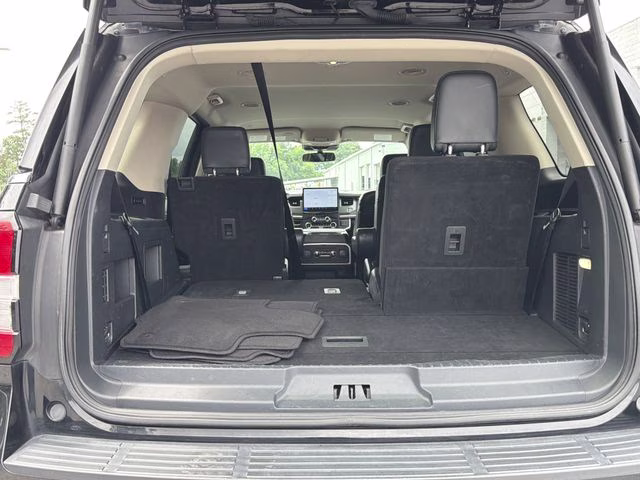 2024 Black Metallic Ford Expedition XLT 4X4 SUV