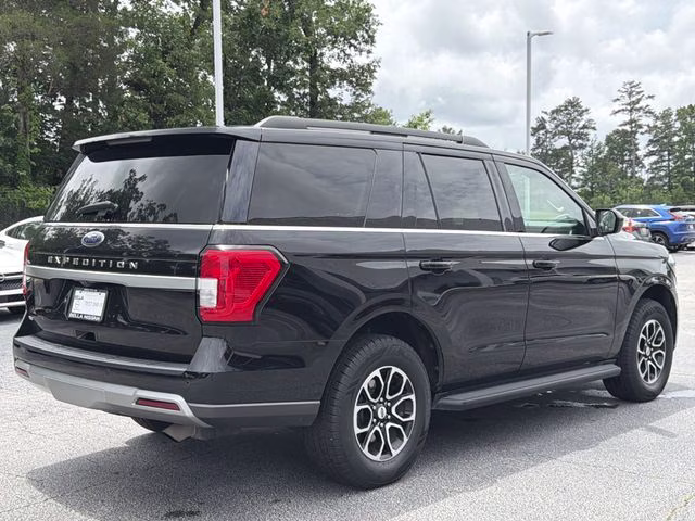 2024 Black Metallic Ford Expedition XLT 4X4 SUV