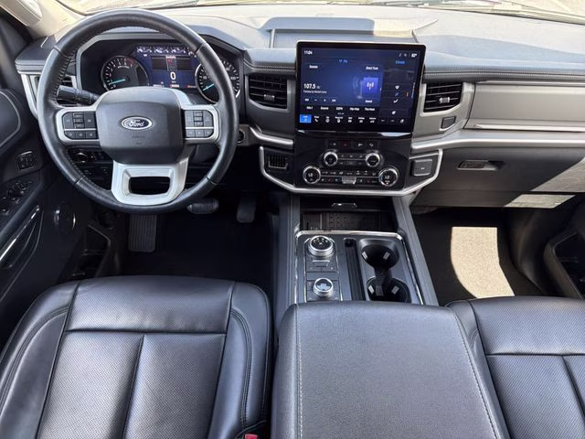 2024 Black Metallic Ford Expedition XLT 4X4 SUV