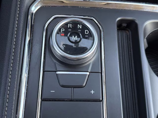 2024 Black Metallic Ford Expedition XLT 4X4 SUV