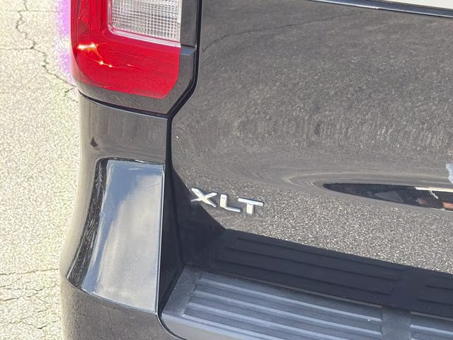 2024 Black Metallic Ford Expedition XLT 4X4 SUV