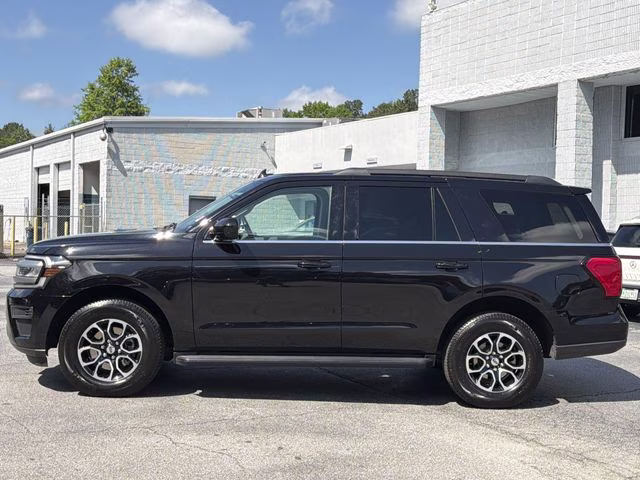 2024 Black Metallic Ford Expedition XLT 4X4 SUV