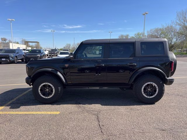 2023 Shadow Black Ford Bronco Badlands 4X4 SUV
