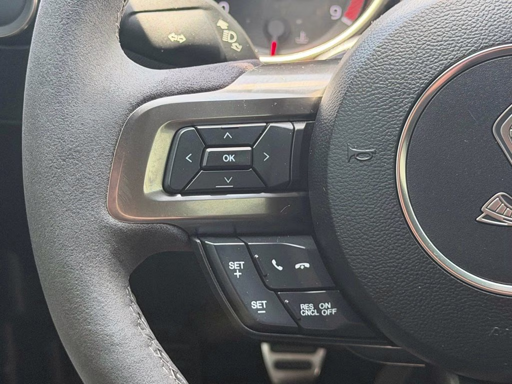 2020 Orange Ford Mustang Shelby GT350 RWD Coupe