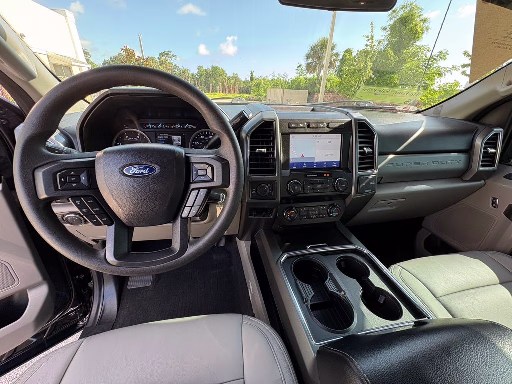 2021 Blue Metallic Ford Super Duty F-250 SRW XLT 4X4 Truck