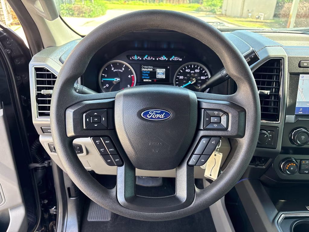 2021 Blue Metallic Ford Super Duty F-250 SRW XLT 4X4 Truck