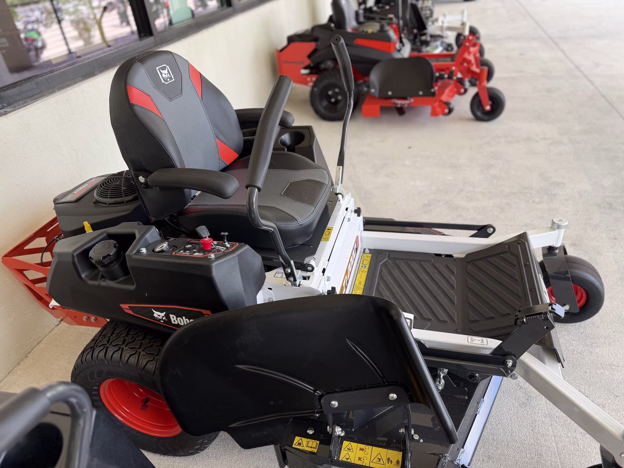 2026 Bobcat ZT2000 Series 48 Lawn Mower