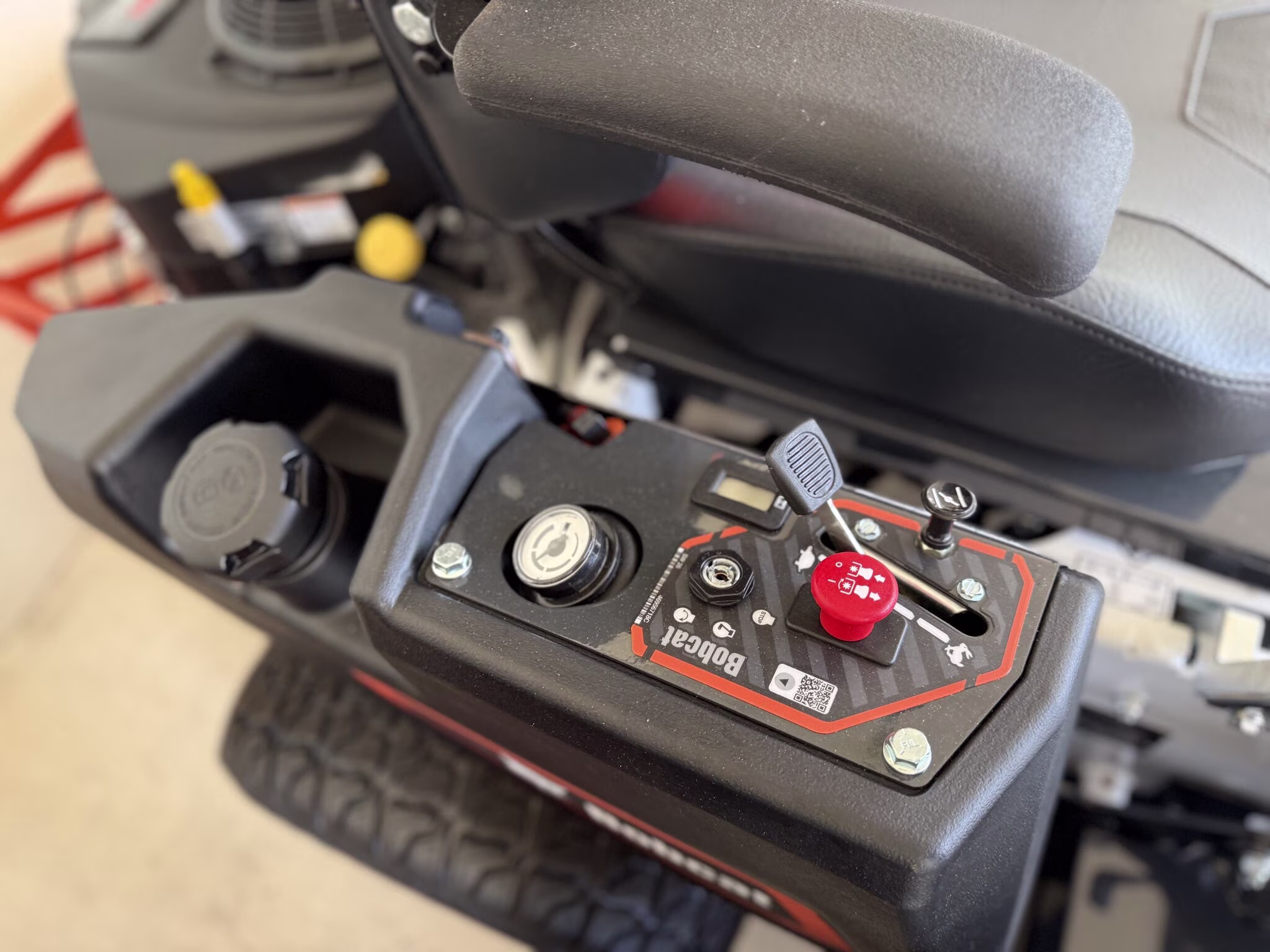 2026 Bobcat ZT2000 Series 48 Lawn Mower