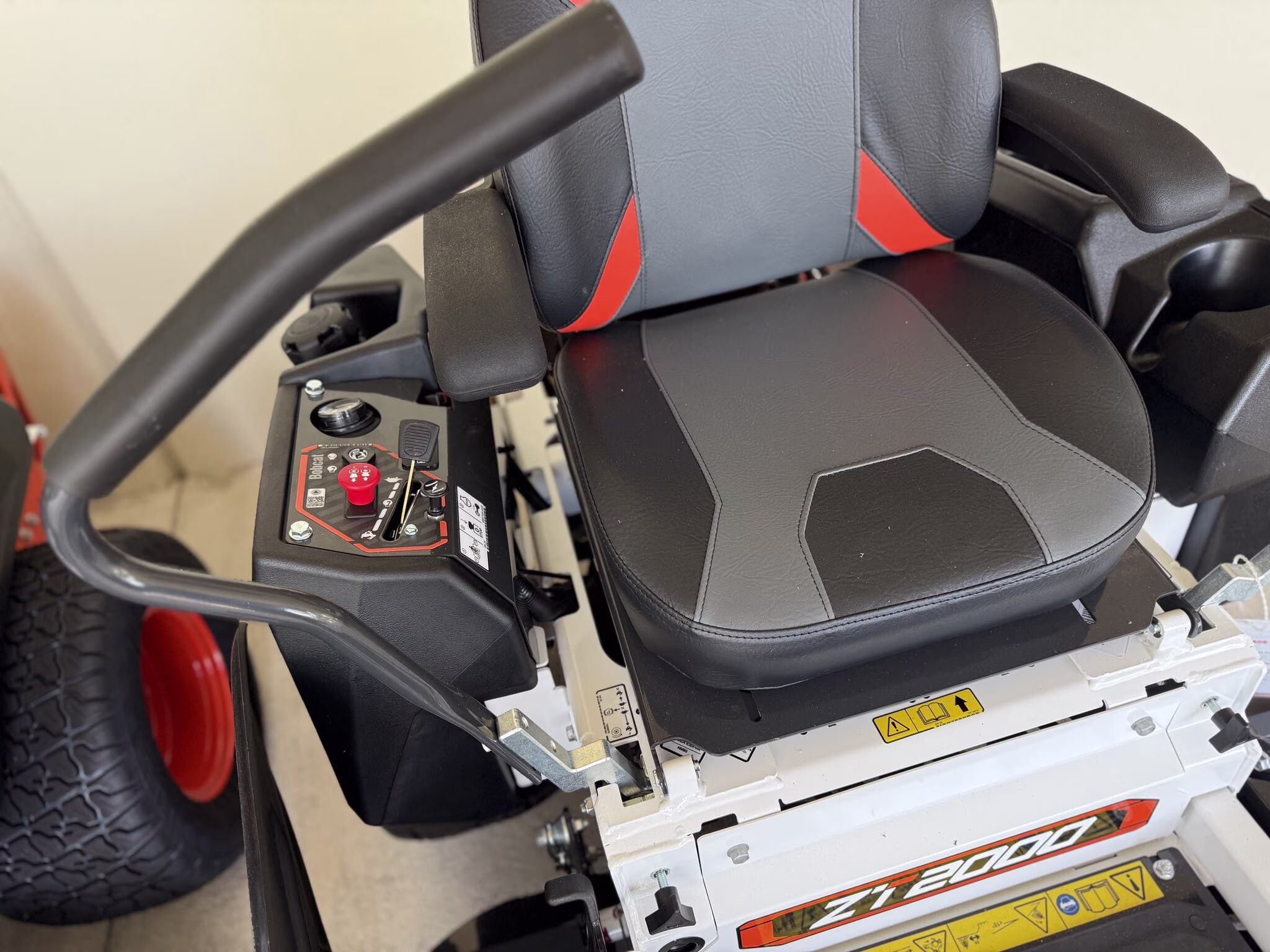 2026 Bobcat ZT2000 Series 48 Lawn Mower