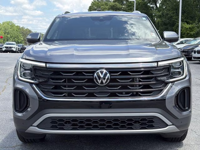 2024 Silver Mist Metallic Volkswagen Atlas Cross Sport 2.0T SE w/Technology AWD SUV