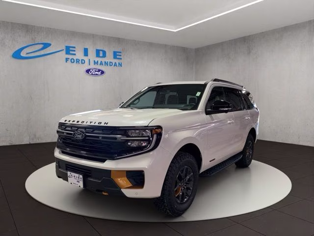 2026 Star White Metallic Tri-Coat Ford Expedition Tremor 4X4 SUV