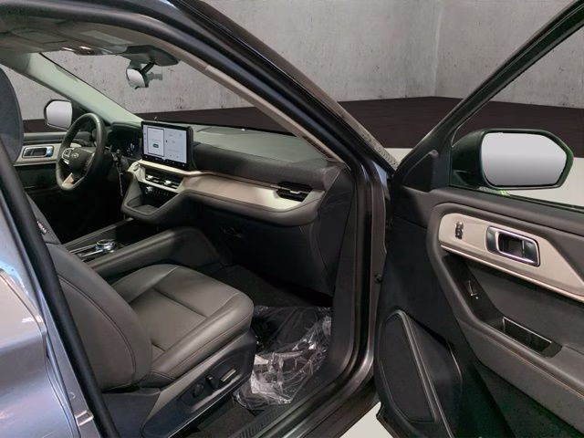 2026 Carbonized Gray Metallic Ford Explorer Active 4X4 SUV