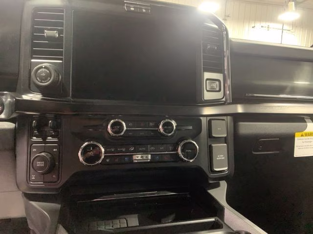 2026 Carbonized Gray Metallic Ford Super Duty F-250 SRW Lariat Black Appearance 4X4 Truck