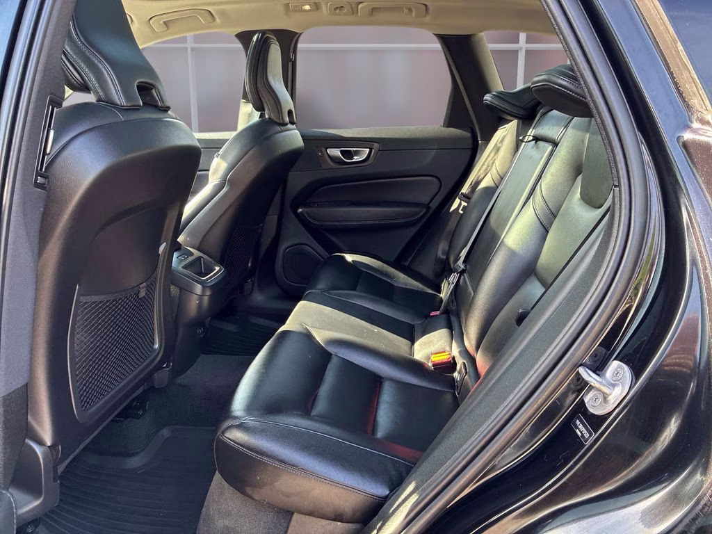 2023 Black Volvo XC60 B5 Core AWD SUV