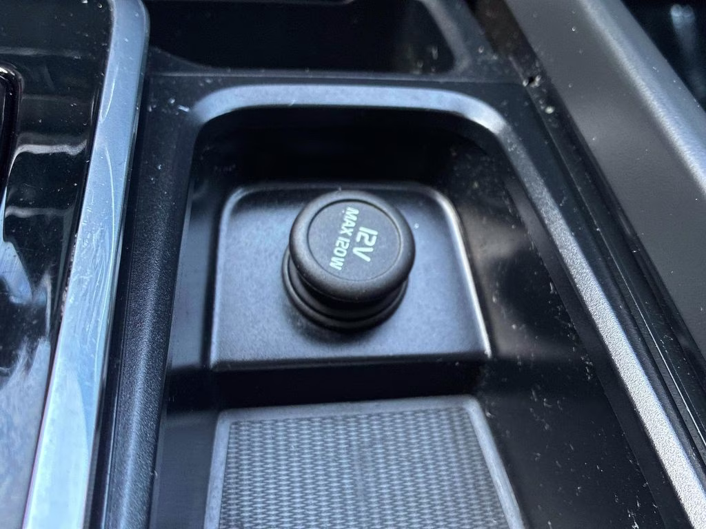 2023 Black Volvo XC60 B5 Core AWD SUV
