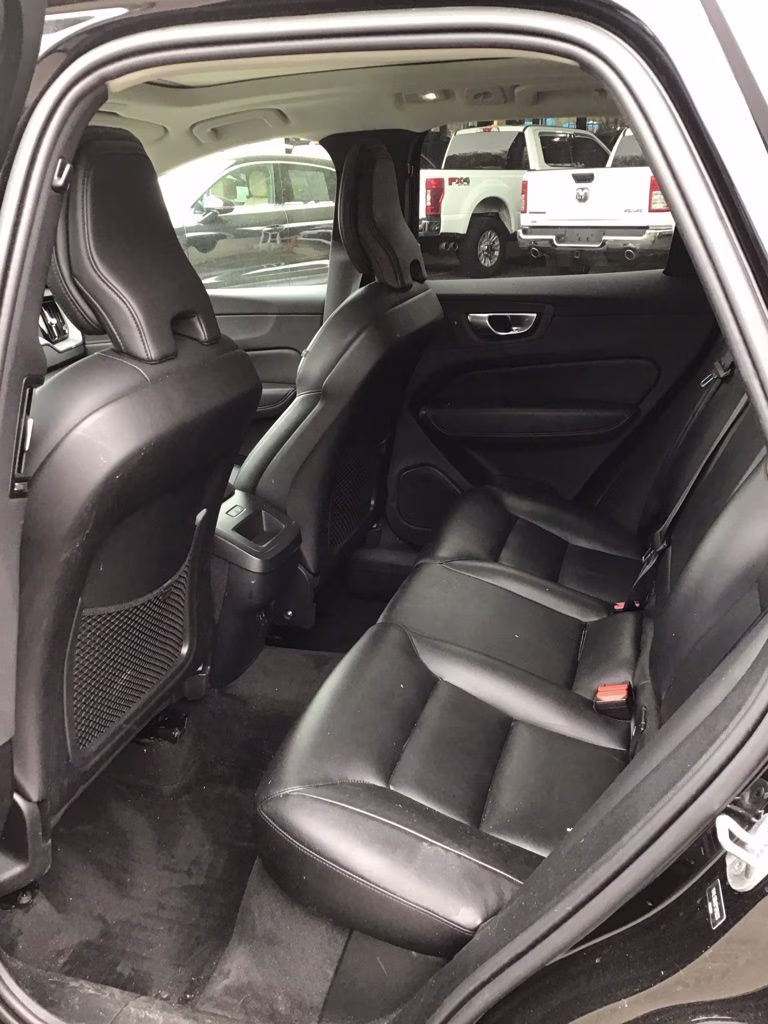 2023 Black Volvo XC60 B5 Core AWD SUV